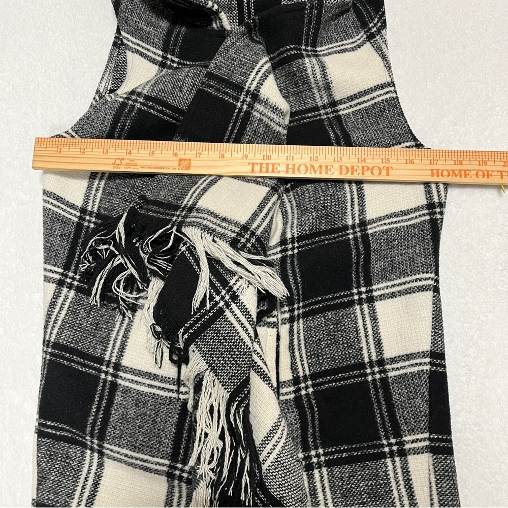 Altar'd State Black Cream Plaid Waterfall Hooded Vest Fringe Small - Picture 7 of 9